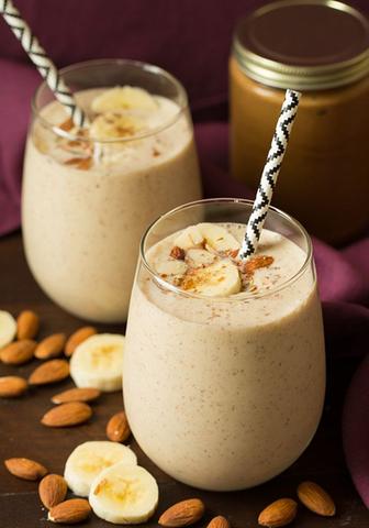 Banana Almond Smoothie